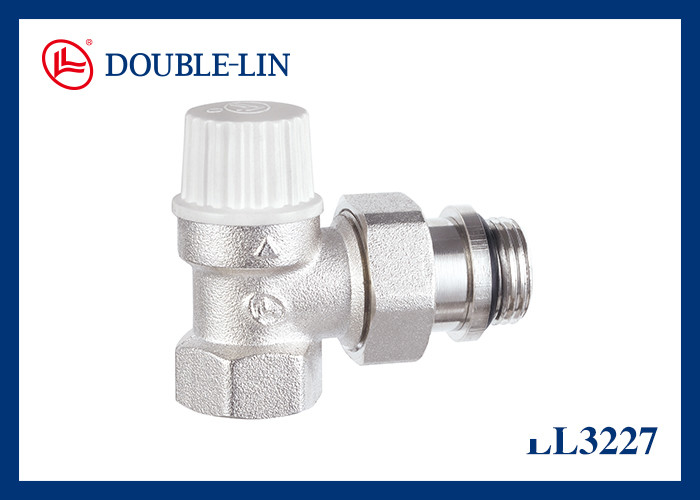 زاویه دریچه رادیاتور دستی نوع 145psi 32°F تا 248°F فشار کاری BS2779 Thread